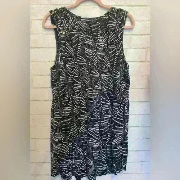 Anthropologie Large Riley Smocked Tunic Sleeveless Tank Navy Ice Blue Geometric - Picture 4 of 5